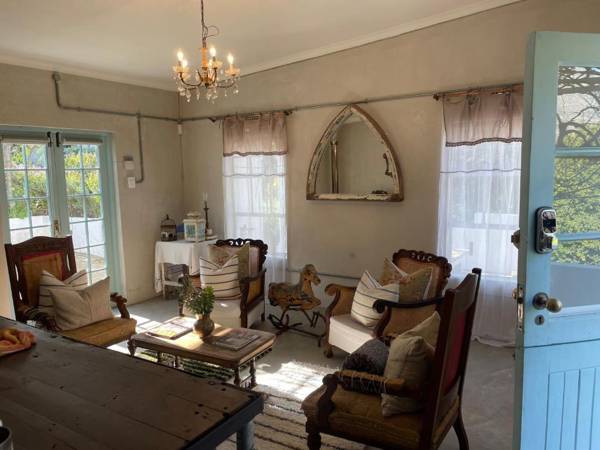 The Karoo Moon House & Cottage