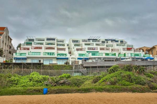 Beachfront Apartments in Shakas Rock