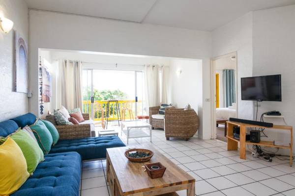 Santorini Akrotiri 6 - Family Only