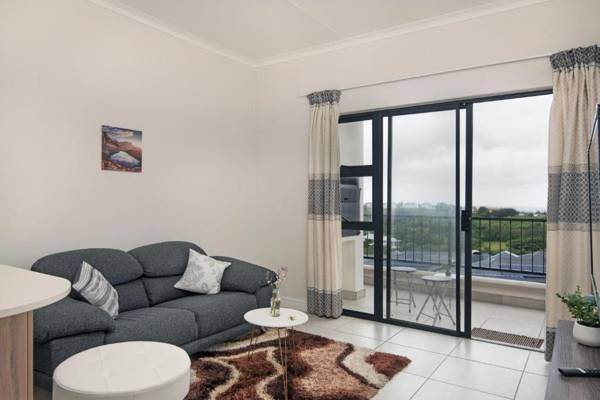 Ballito Hills Palm Tree Unit by HostAgents