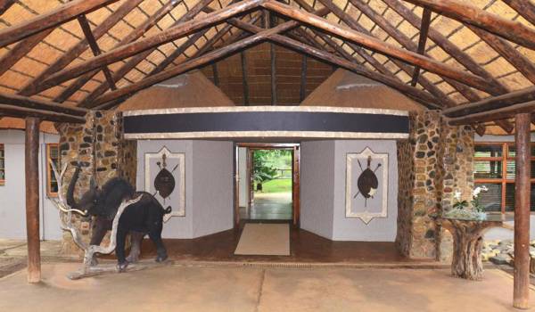 Amakhosi Safari Lodge & Spa