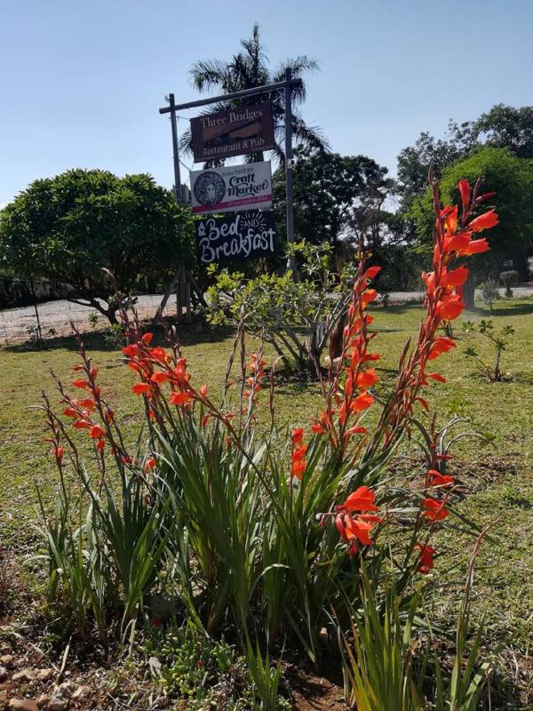 Three Bridges Restaurant Pub and BnB