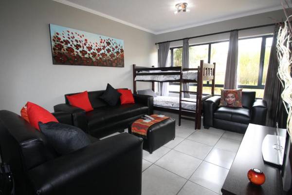 JoziStay @ Jackal Creek Apartments