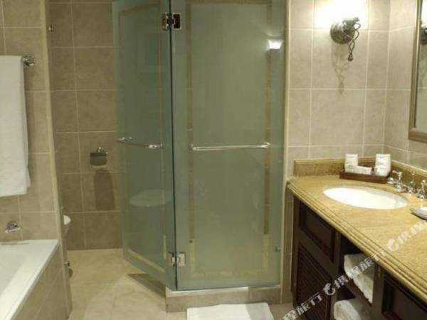 The Cascades Hotel at Sun City Resort