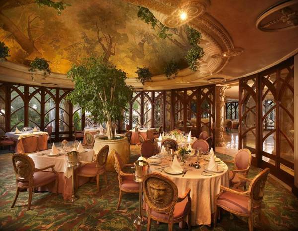 The Palace of the Lost City at Sun City Resort