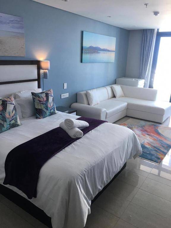 The Pearls (Strictly HALAL)