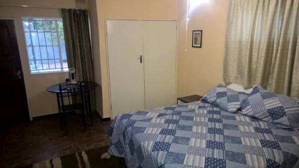 Furnished self-catering bedsitter