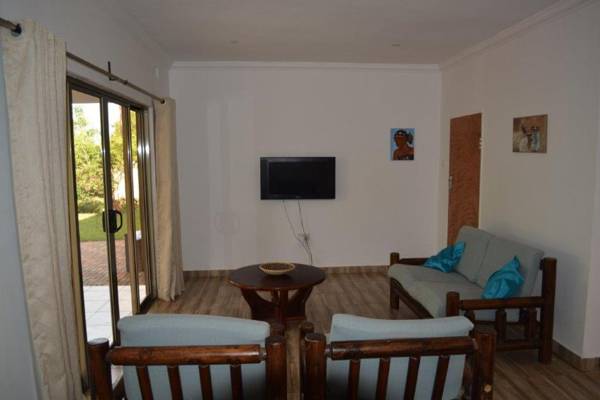 Serviced apartment (3 bedrooms)