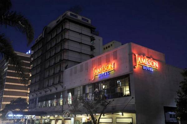 Cresta Jameson Hotel