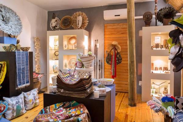 Victoria Falls River Lodge